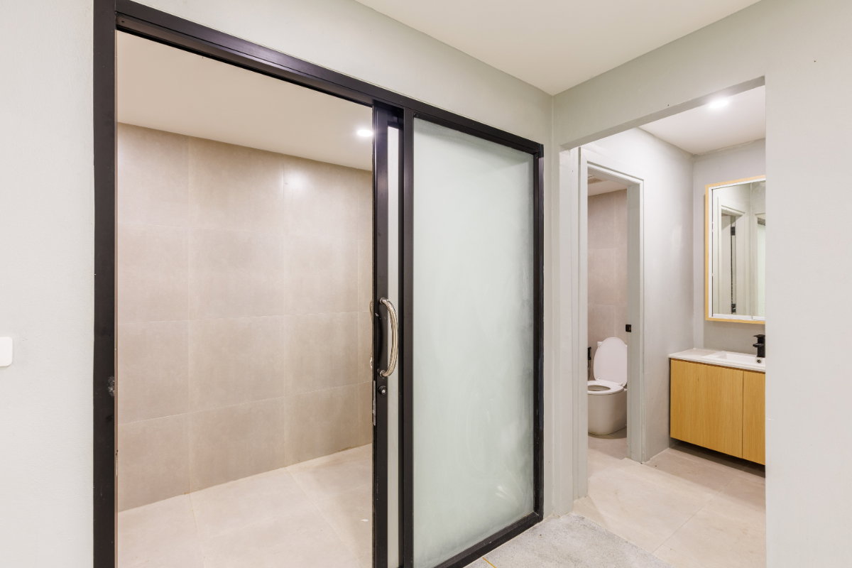 รูป ขายโรงแรมบูทีค 14 ห้อง พร้อมพื้นที่ร้านค้า ใกล้หาดป่าตอง ทำเลศักยภาพ [U5803265] - รูปที่ 12/30