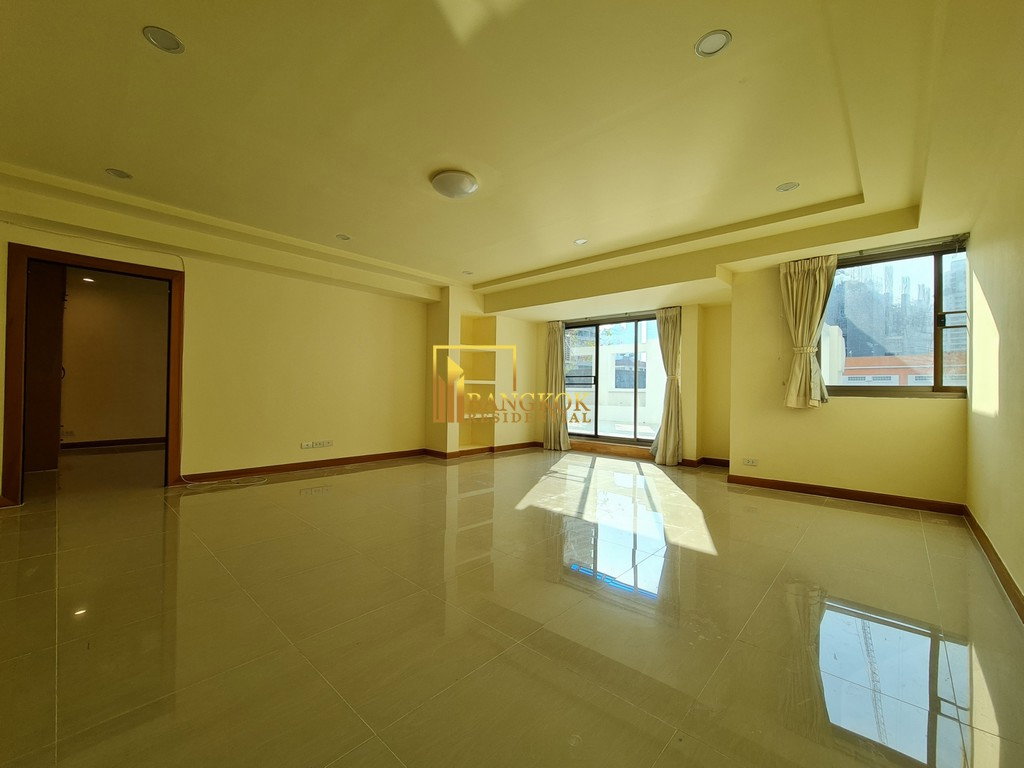 รูป Royal Castle | Expansive 3 Bedroom Condo With Large Terrace - BR2842CD - รูปที่ 2/36