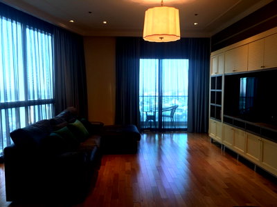 คอนโดให้เช่า : LTH5315 – Millennium Residence FOR RENT 3 beds 3 baths Size 193 Sq.M. nearby BTS Asoke Station ONLY 130k/Month