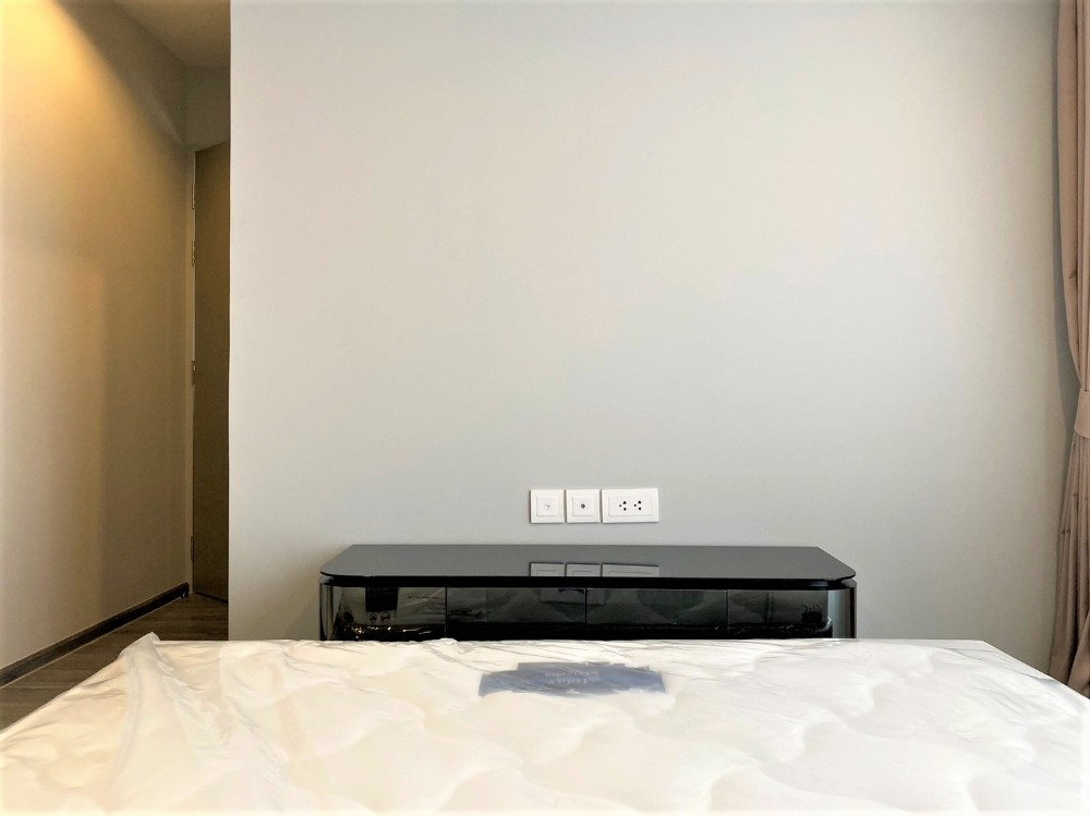รูป For Rent : Ideo Mobi Sukhumvit 40 (1bed ) 35 sq.m. 23,000 THB Tel. 0924235675 Cate - รูปที่ 7/14