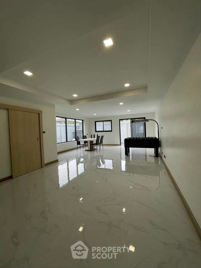 รูป คอนโด 3-ห้องนอน ที่ เดอะ ฮาร์โมนี ใน รามอินทรา (ID 2727561) - รูปที่ 6/15