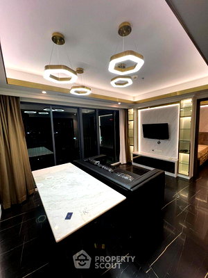 Condos for sale Soi Sukhumvit 71 : 2-BR Condo at C Ekkamai near ARL Ramkhamhaeng (ID 2367177)