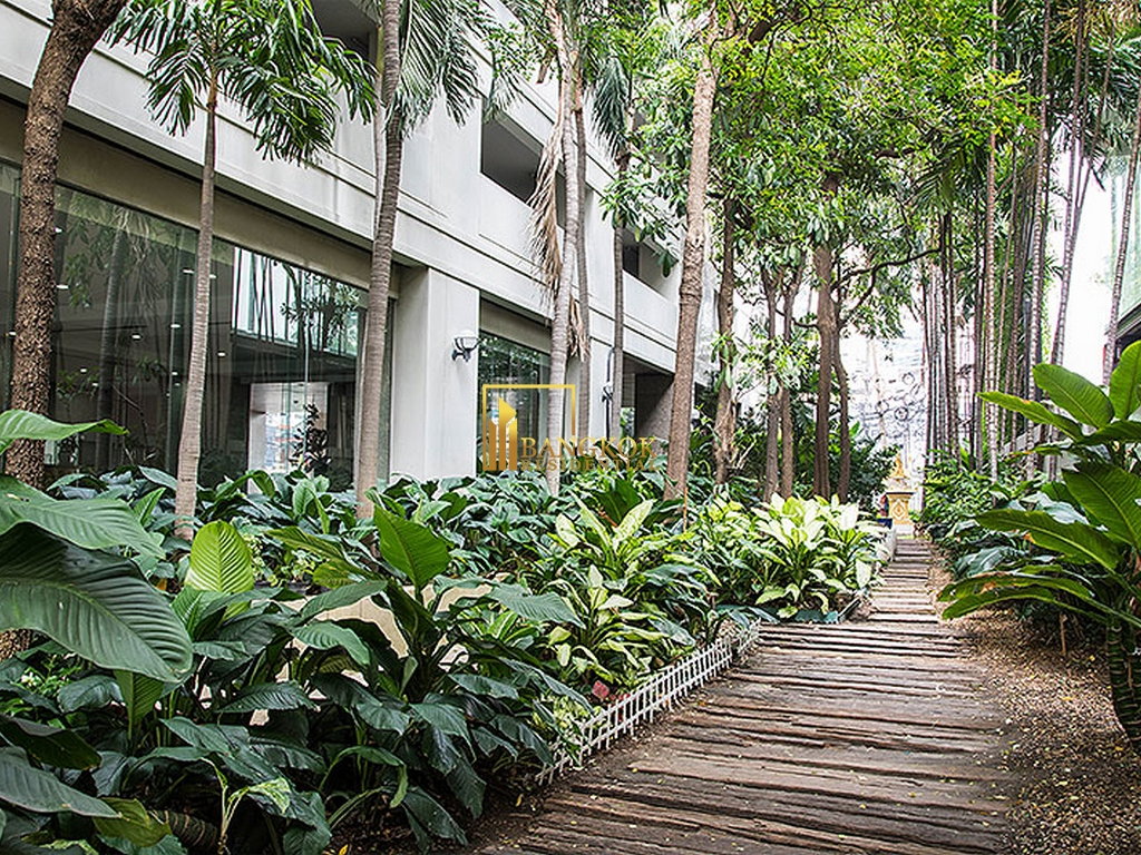 รูป Fully Renovated 3 Bedroom Apartment in Phrom Phong Area - BR21315AP - รูปที่ 41/48