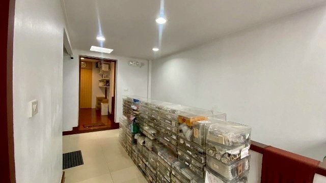 รูป MRTวัดมังกร 999ม. ทำเลทอง ติดถนนใหญ่ สำเพ็ง แยกราชวงศ์ ให้เช่าร้าน 2.5 ชั้น 240 ตร.ม.28 ตร.วา. - รูปที่ 6/8