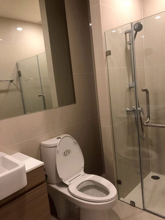 รูป 📍 ให้เช่าคอนโด Noble Revolve Ratchada 🚈 50 เมตร จากรถไฟฟ้าใต้ดินศูนย์วัฒนธรรม - รูปที่ 7/10