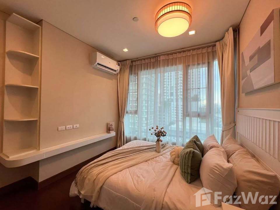picture Ivy Thonglor 4025864 - 6/20