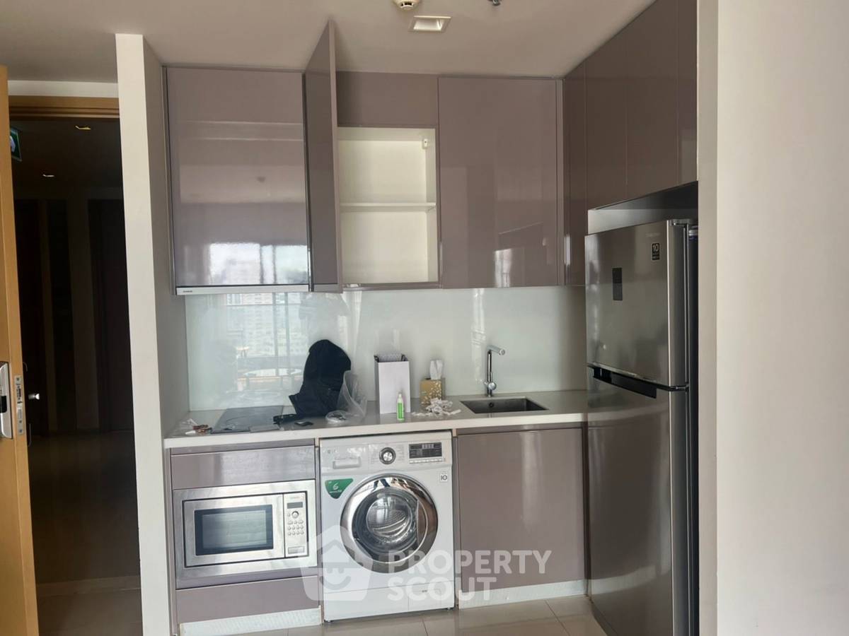 รูป คอนโด 2-ห้องนอน ที่ ไฮด์ สุขุมวิท 13 คอนโดมิเนี่ยม ใกล้ BTS นานา (ID 2738863) - รูปที่ 2/7