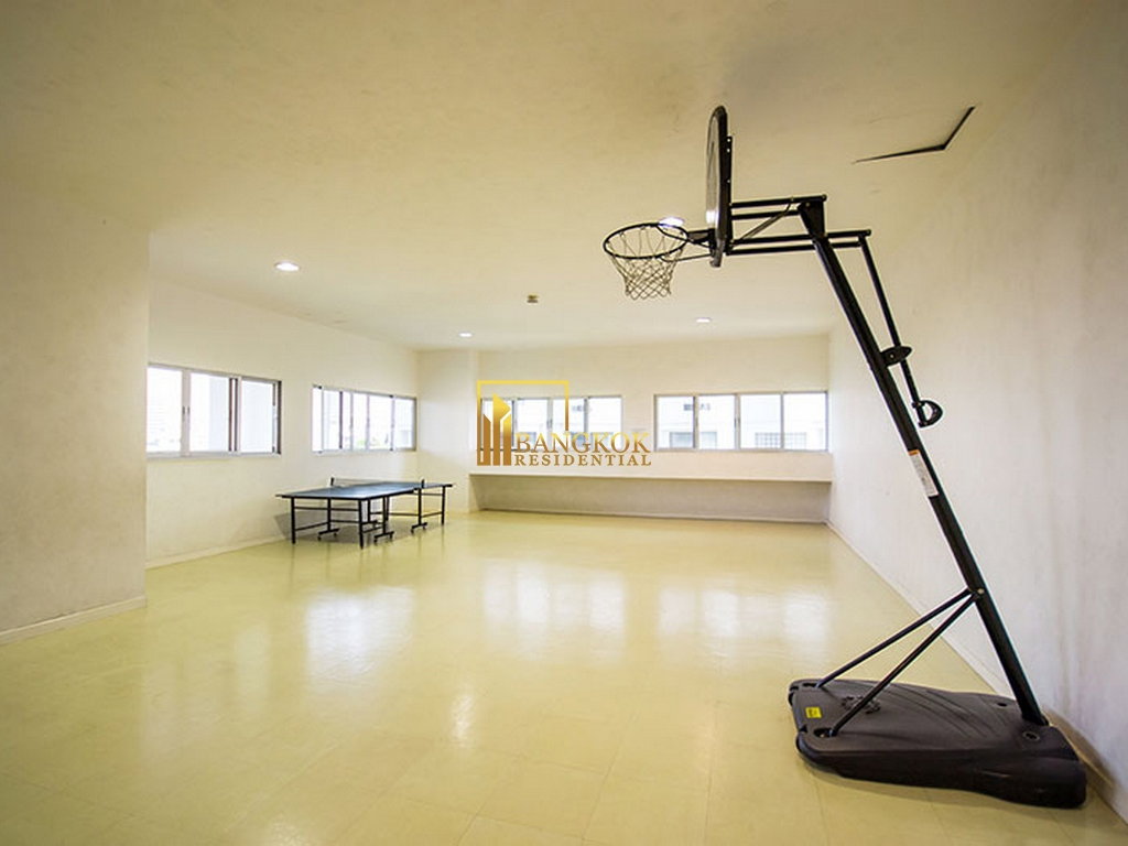 รูป Fully Renovated 3 Bedroom Apartment in Phrom Phong Area - BR21315AP - รูปที่ 40/48