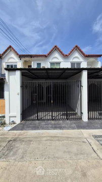 2-BR Townhouse in Wat Chalo (ID 2690470)