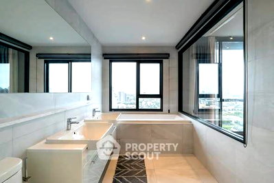Condos for sale : 3-BR Condo at Rhythm Ekkamai near BTS Ekkamai (ID 2736052)