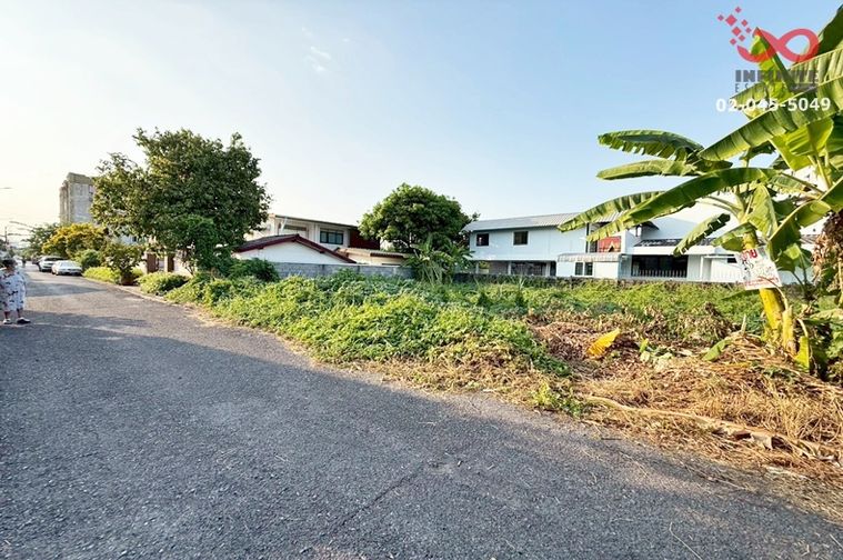 Land for sale, 136 sq wah, Lat Phrao