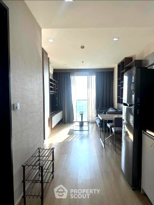 Condos for rent : 1-BR Condo at Sky Walk Residences near BTS Phra Khanong (ID 2073816)