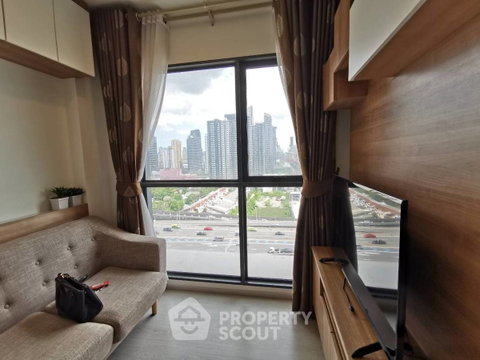1-BR Condo at Rhythm Asoke Ll near MRT Phra Ram 9 (ID 2735818)