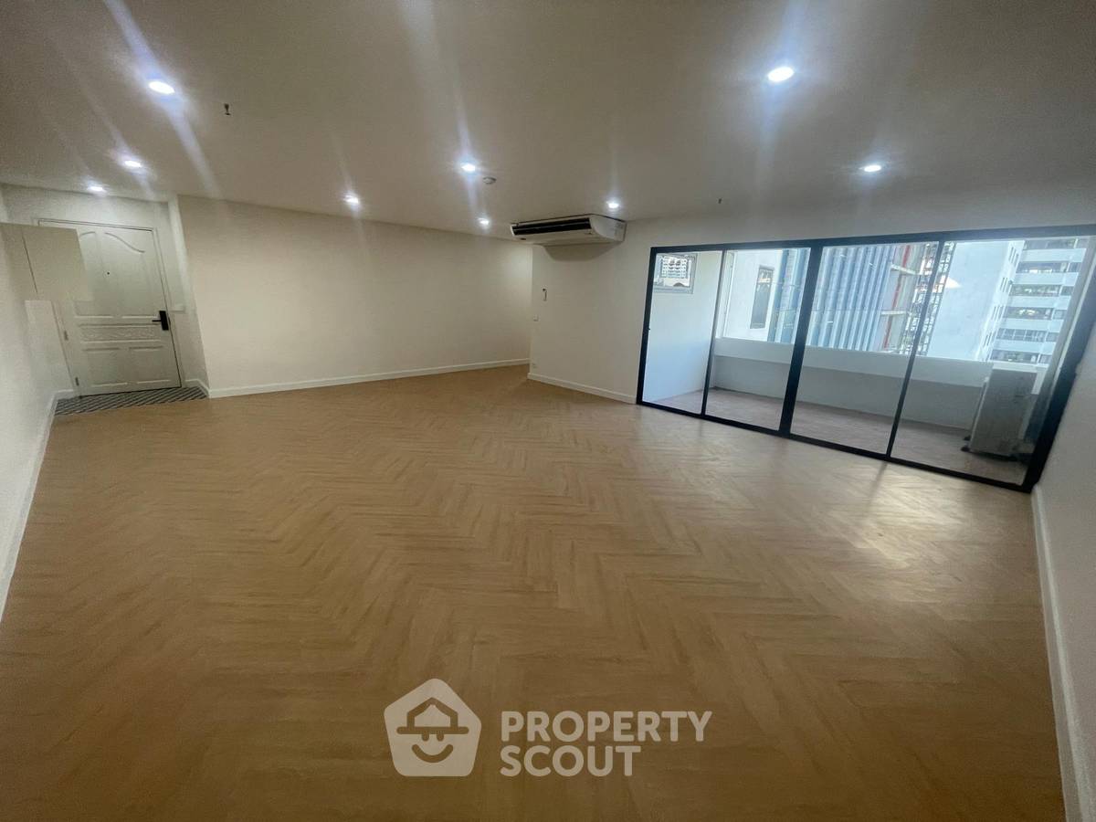 รูป คอนโด 3-ห้องนอน ที่ เพรสทีจ ทาวเวอร์ คอนโดมิเนียม ใกล้ MRT สุขุมวิท (ID 2736412) - รูปที่ 4/13