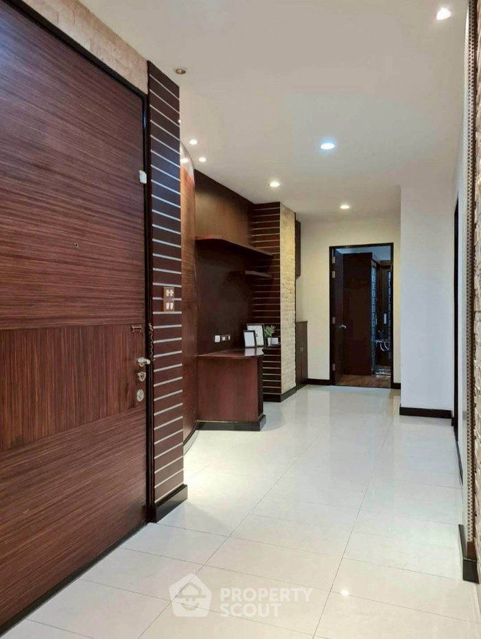 รูป คอนโด 2-ห้องนอน ที่ อเวนิว 61 คอนโดมิเนียม ใกล้ BTS ทองหล่อ (ID 2299706) - รูปที่ 3/9