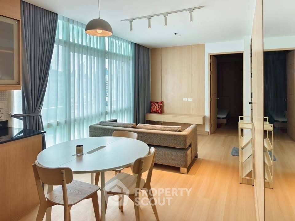 รูป คอนโด 2-ห้องนอน ที่ เดอะ ไฮท์ คอนโดมิเนียม ใกล้ ทองหล่อ (ID 2473102) - รูปที่ 2/14