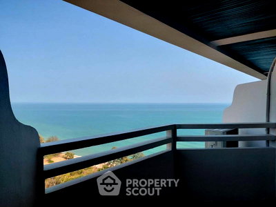 Condos for sale : 1-BR Condo at Cha-Am Grand Condotel close to Cha-Am Beach (ID 2731458)