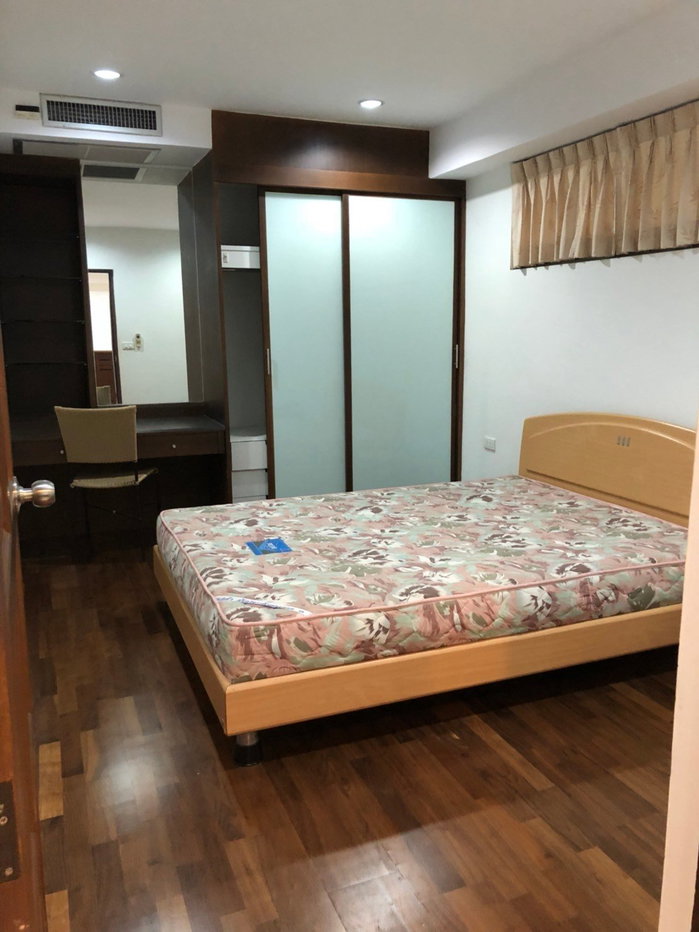 รูป LTH5571 – Royal Castle FOR SALE 3 beds 2 baths size 120 Sq.M. Nearby BTS Phrom Phong station ONLY 15 MB - รูปที่ 4/6