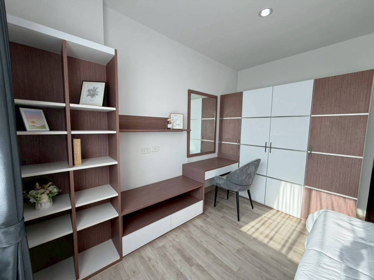 picture Phanason The Green Place Condominium WR-04334 - 5/12