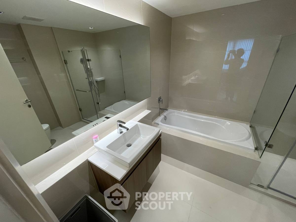 รูป คอนโด 2-ห้องนอน ที่ วีธารา สุขุมวิท 36 ใกล้ BTS ทองหล่อ (ID 2047116) - รูปที่ 7/13