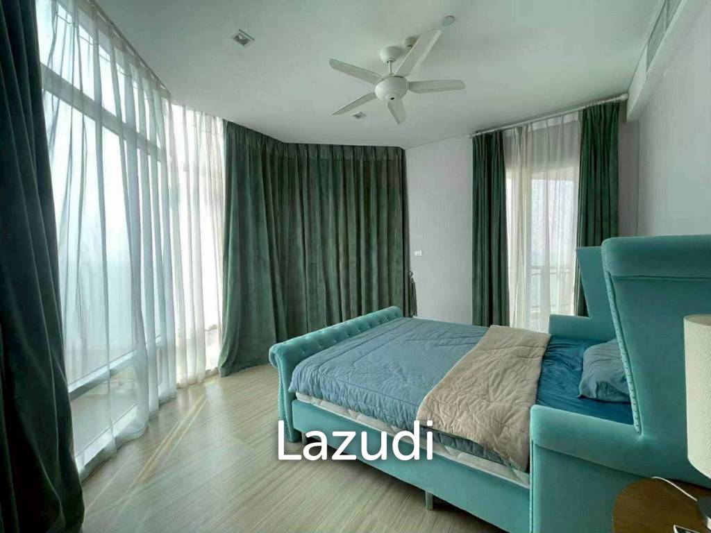 picture Ultra-Luxury Beachfront Condo Reflection Jomtien - 12/21