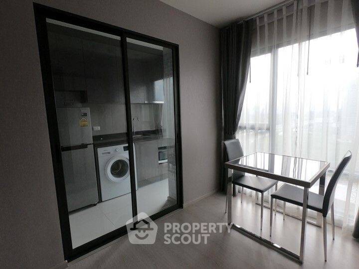 รูป คอนโด 1-ห้องนอน ที่ ริทึ่ม อโศก ใกล้ MRT พระราม 9 (ID 2737377) - รูปที่ 8/10