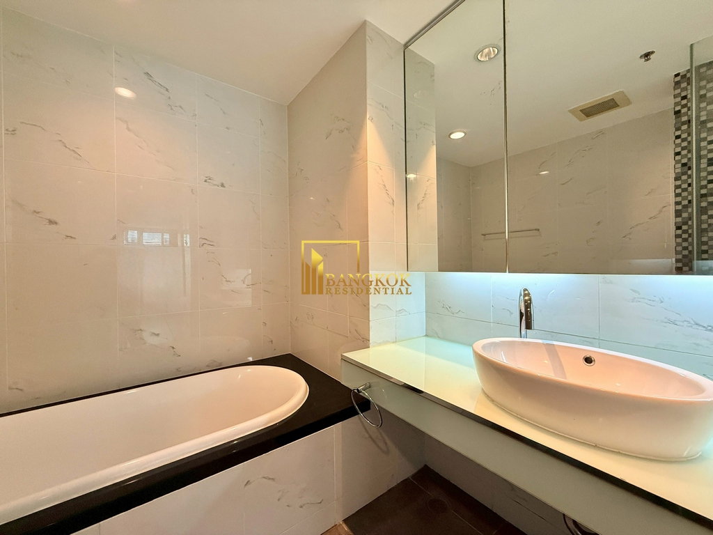 รูป The Legend Saladaeng | Bright 2 Bedroom Condo in Silom - BR6919CD - รูปที่ 24/38
