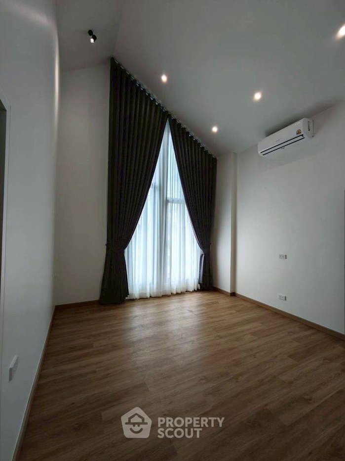 รูป วิลล่า 3-ห้องนอน ใน ป่าป้อง (ID 2730617) - รูปที่ 10/11