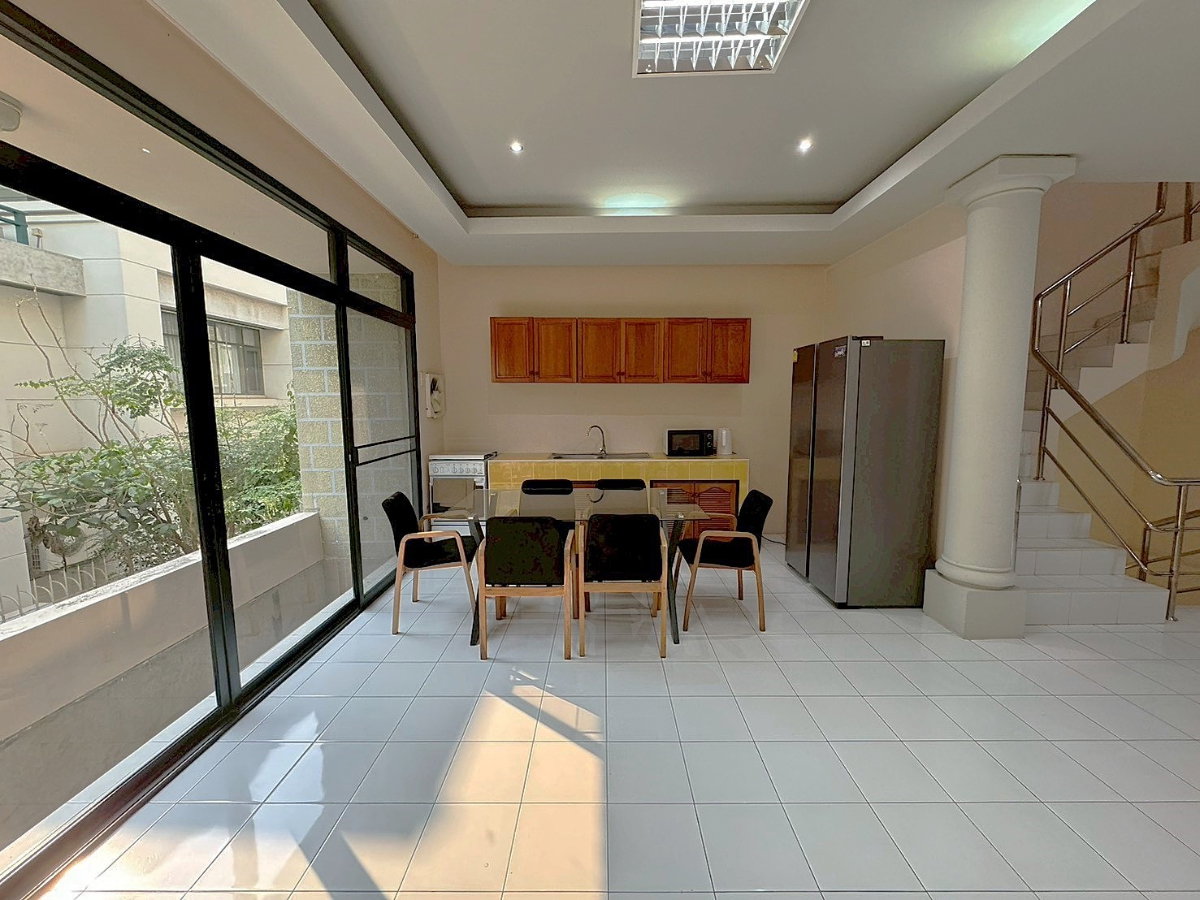 รูป ทาวเฮ้าท์สภาพใหม่ พร้อมพงษ์-อโศก เหมาะอยู่อาศัยและทำธุรกิจ ** NO CO-AGENT ** - รูปที่ 5/16