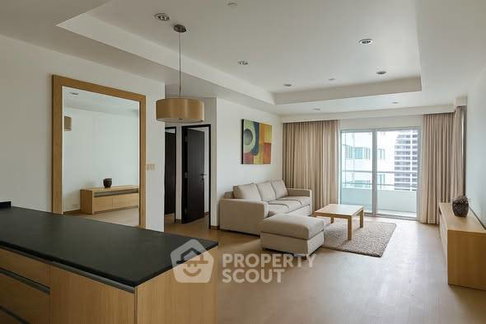คอนโด 2-ห้องนอน ที่ สาธร การ์เด้นส์ ใกล้ MRT สีลม (ID 2639510)