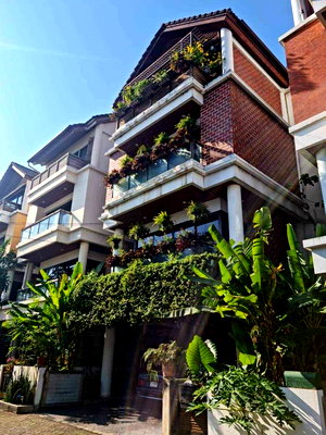 เช่าทาวน์โฮม วิทยาลัยอาชีวศึกษาธนบุรี : LTHC5416 – Townhouse FOR RENT in Yennakart 4 beds 5 baths Size 45 Sq.W. nearby BTS Chong Nonsi Station ONLY 50k/Month
