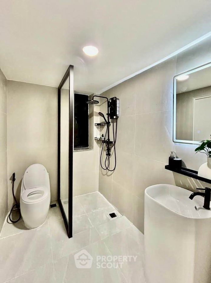รูป คอนโด 2-ห้องนอน ที่ อีสท์ วูด พาร์ค คอนโดมิเนียม ใน สวนหลวง (ID 2734152) - รูปที่ 9/10