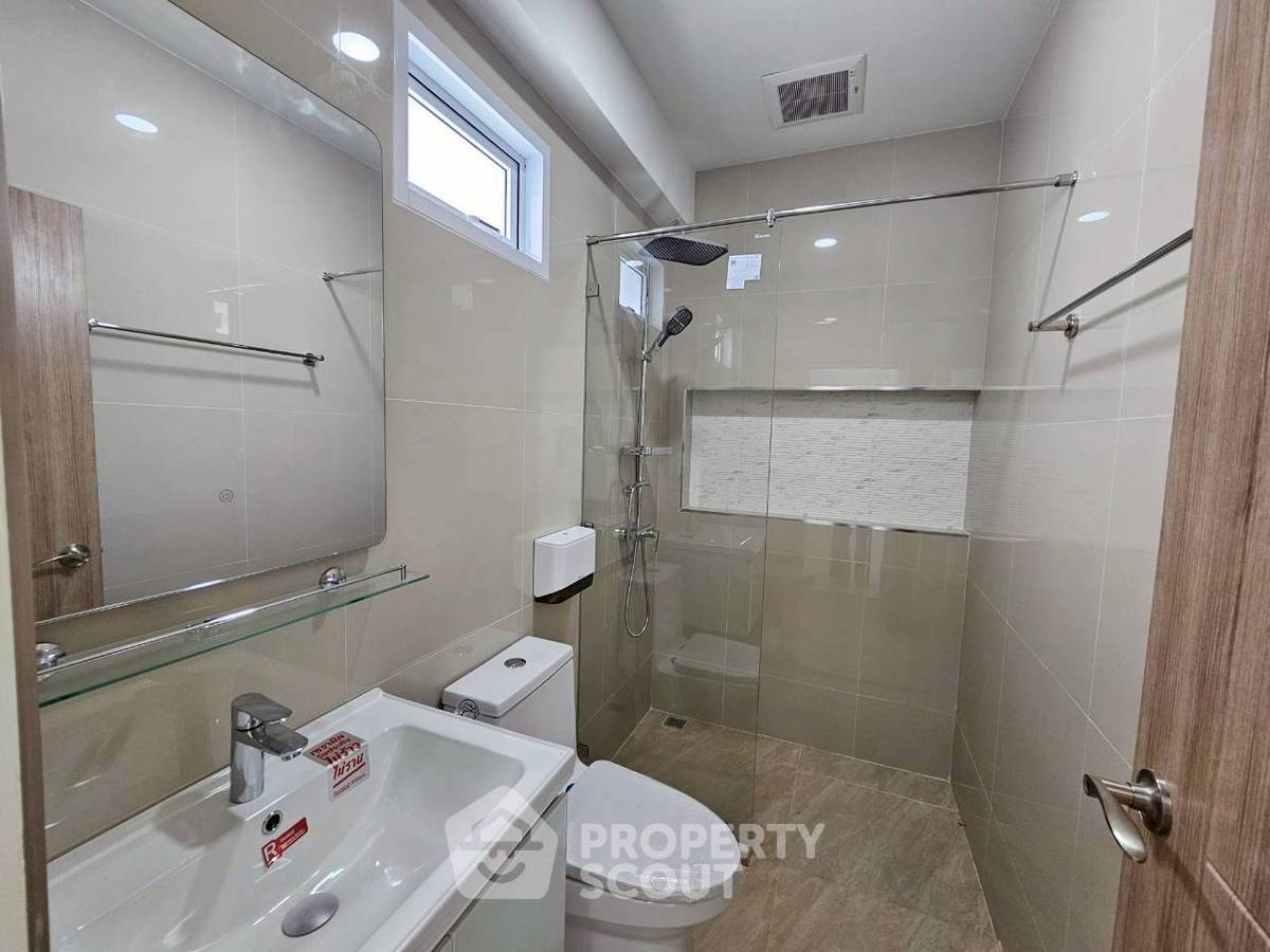 รูป วิลล่า 3-ห้องนอน ใกล้ อ่างเก็บน้ำมาบประชัน (ID 2738424) - รูปที่ 8/18