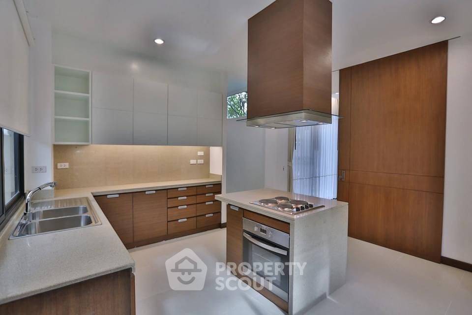 picture 4-BR House at Willow 49 near BTS Phrom Phong (ID 2653097) - 3/6
