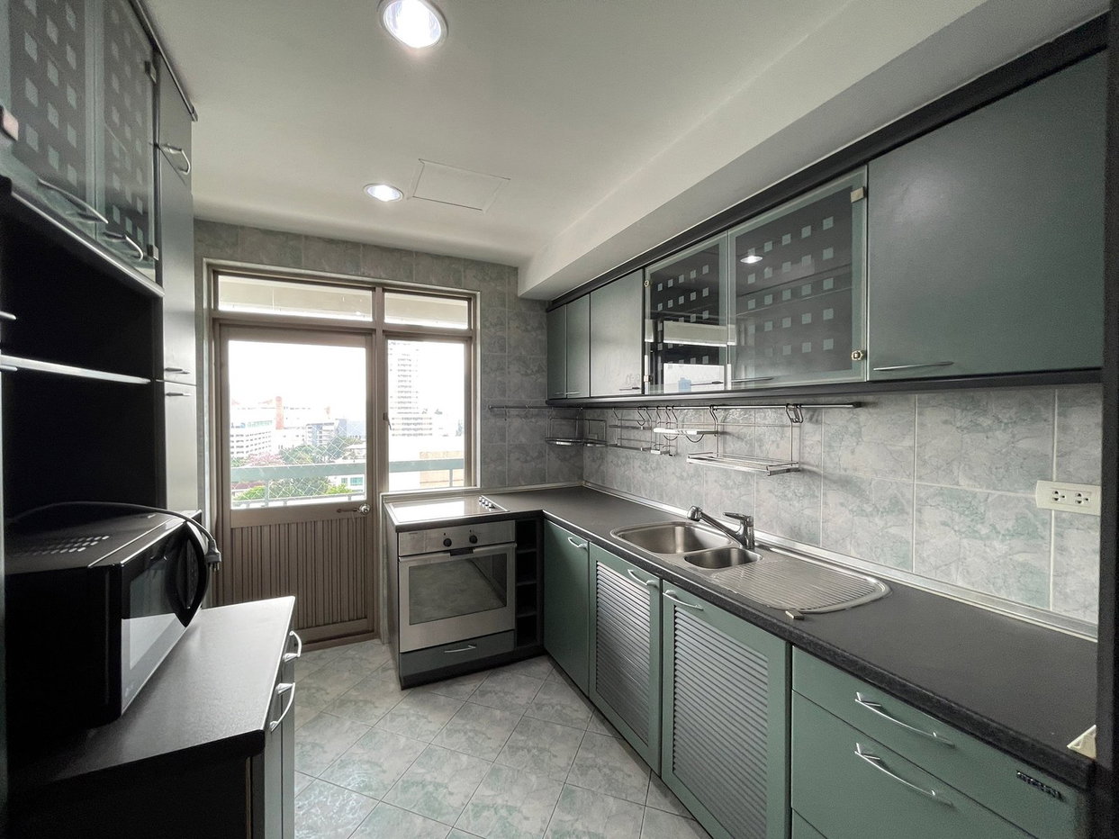 รูป LTH5418 – Royal Castle FOR RENT 2 beds 2 baths size 133 Sq.M. Nearby BTS Phrom Phong station ONLY 50k/Month - รูปที่ 4/7