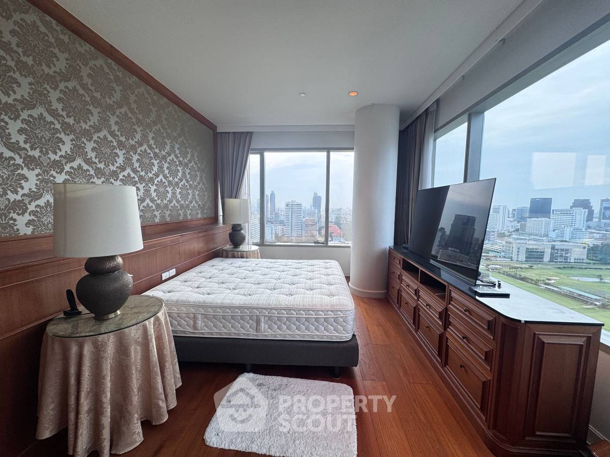 picture 3-BR Condo at 185 Rajadamri near BTS Ratchadamri (ID 2737378) - 3/13
