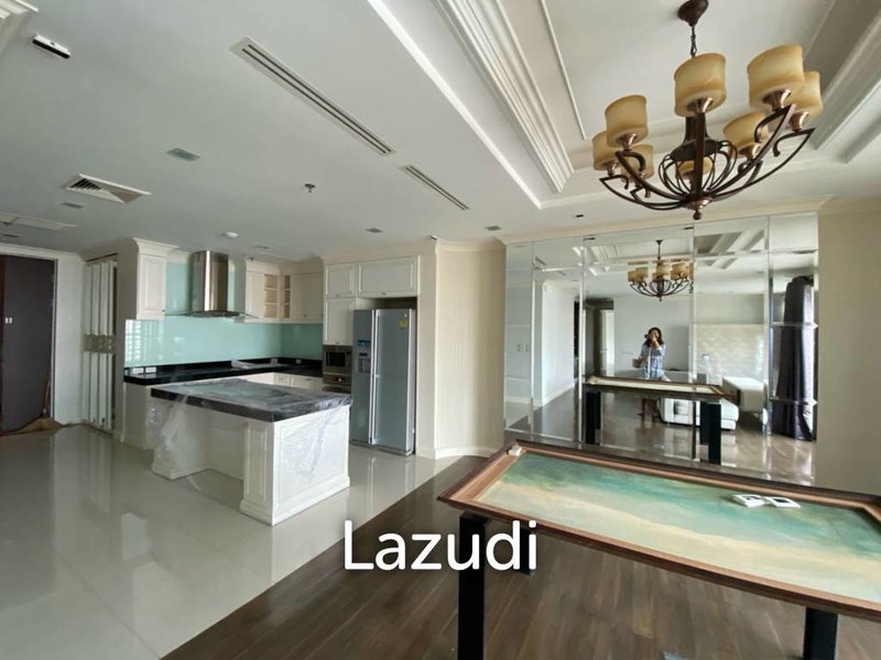 Condos for sale : 149 sqm condo on 20th floor at The Lakes Khlong Toei Bangkok