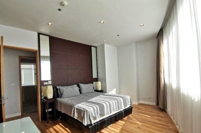 Condos for sale : LTH5279 – Millennium Residence FOR SALE 2+1 beds 2 baths Size 128 Sq.M. nearby BTS Asoke Station ONLY 22 MB
