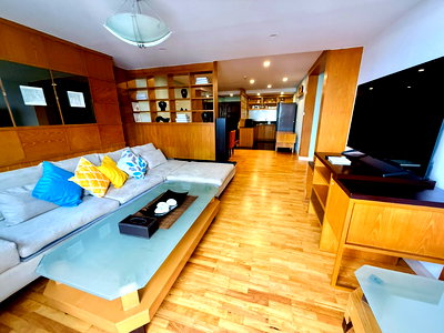 Condos for rent : Supalai Place sukhumvit 39 condo 2bedrooms for Rent ! near bts mrt 