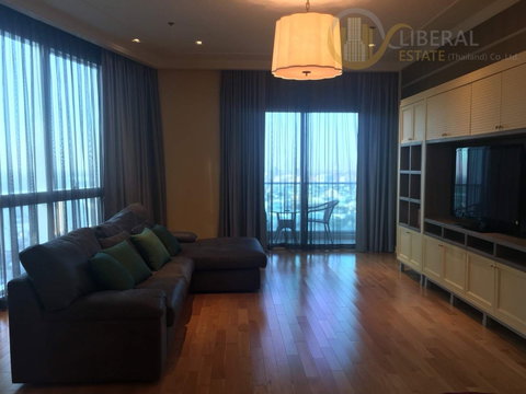LTH327 – Luxury Condo FOR RENT at Millennium Residence 3 Beds 3 Baths 193.21 Sq.M. nearby Asoke BTS ONLY 130,000 THB / Month