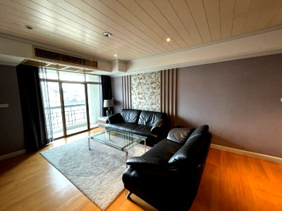 คอนโดให้เช่า : LTH5418 – Royal Castle FOR RENT 2 beds 2 baths size 133 Sq.M. Nearby BTS Phrom Phong station ONLY 50k/Month