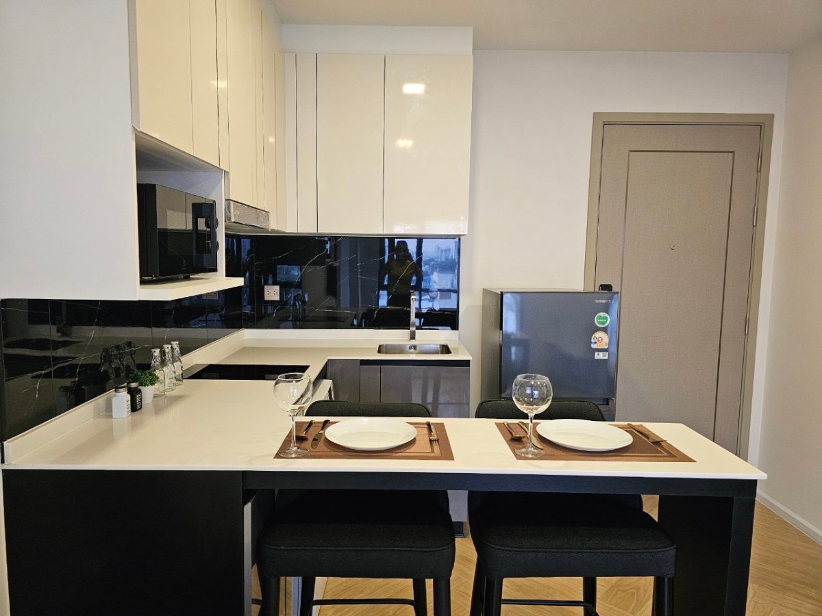 รูป For Rent 🚩Modiz collection บางโพ 👉 ห้องขนาด 35 ตร.ม. 2 ห้องนอน 1 ห้องน้ำ 🎉 ตกแต่งครบพร้อมอยู่ ✨ ราคาเช่า 24,000 บาท - รูปที่ 2/16