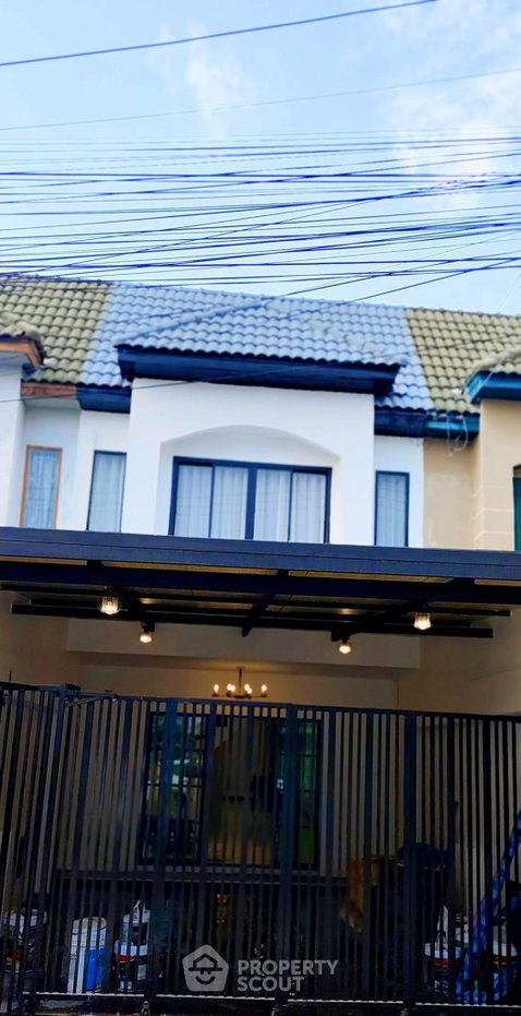 รูป ทาวน์เฮ้าส์ 2-ห้องนอน ใกล้ พัทยาตะวันออก (ID 2739631) - รูปที่ 2/29
