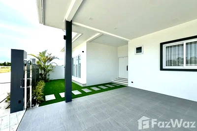 บ้านเดี่ยว ชลบุรี : ขาย วิลล่า 3 ห้องนอน ในโครงการ ห้วยใหญ่ พาร์ค วิลล่า 5685910