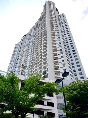 Condos for sale : 📌📌 Urgent sale!!! SUPALAI RIVER RESORT 🔰  3 Bedroom  🔰 Size: 192 sq.m. 🔰 Great Price 📌📌 