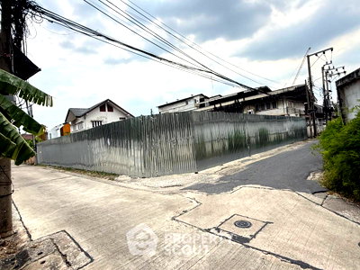 เช่าที่ดิน ถนนสังคมสงเคราะห์ : ที่ดินสำหรับปล่อยเช่า 528 ตารางเมตร แถว ใน วังทองหลาง (ID 2725261)