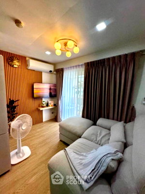Condos for sale : 2-BR Condo at Century Park Condominium near MRT Lat Phrao (ID 1785522)