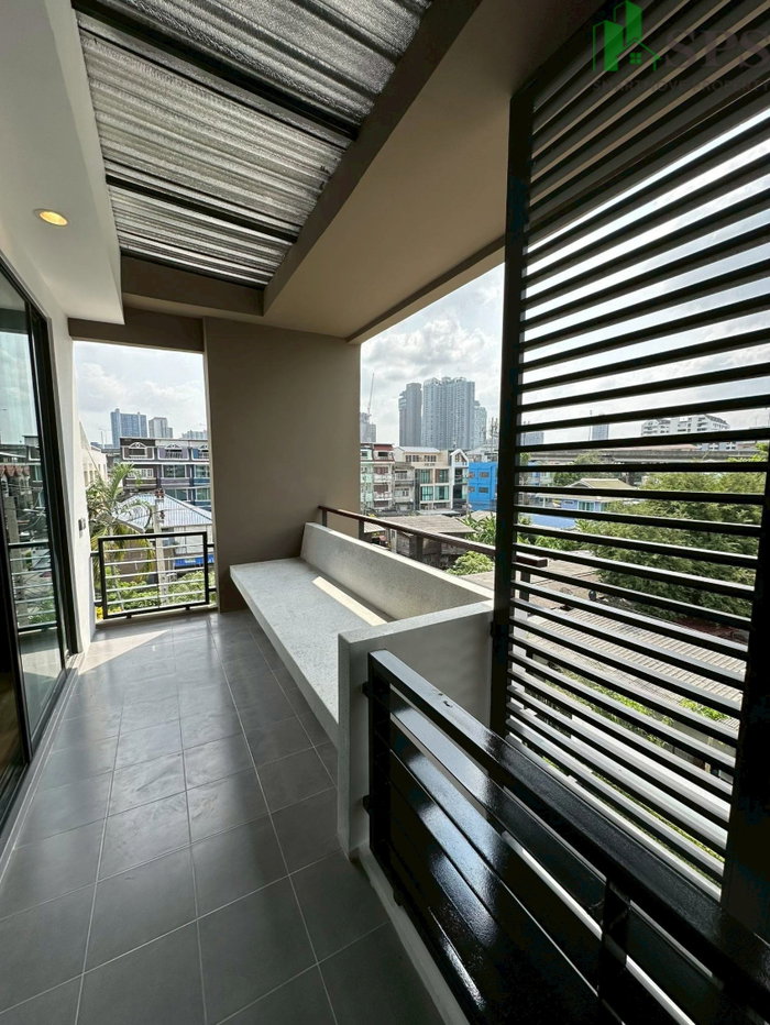 picture Townhome for Rent on Sukhumvit 50 (SPSJP225) - 17/17