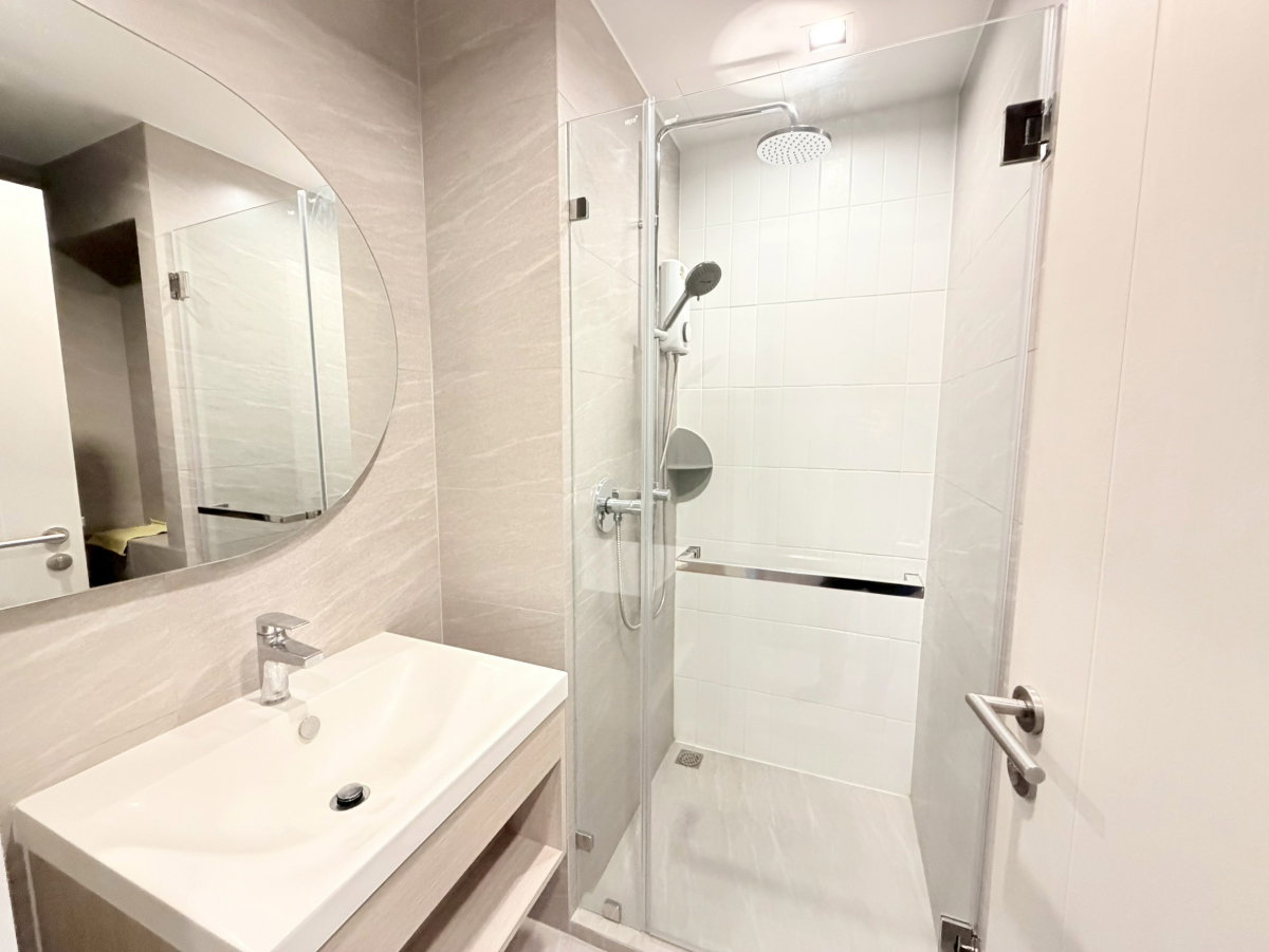 รูป ปล่อยเช่า✨คอนโดพร้อมอยู่ใกล้ BTS วงเวียนใหญ่ เพียง 130 ม.| Reference Sathorn-Wongwianyai | ขนาด 1 ห้องนอน ตกแต่งครบ ใกล้ ICONSIAM  - รูปที่ 10/11