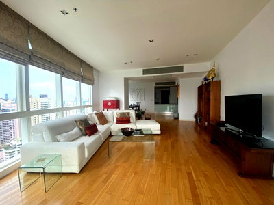ขายคอนโด : LTH6737 – Millennium Residence FOR SALE 3 beds 3 baths Size 193 Sq.M.Near BTS Asok stations ONLY 38.6 MB